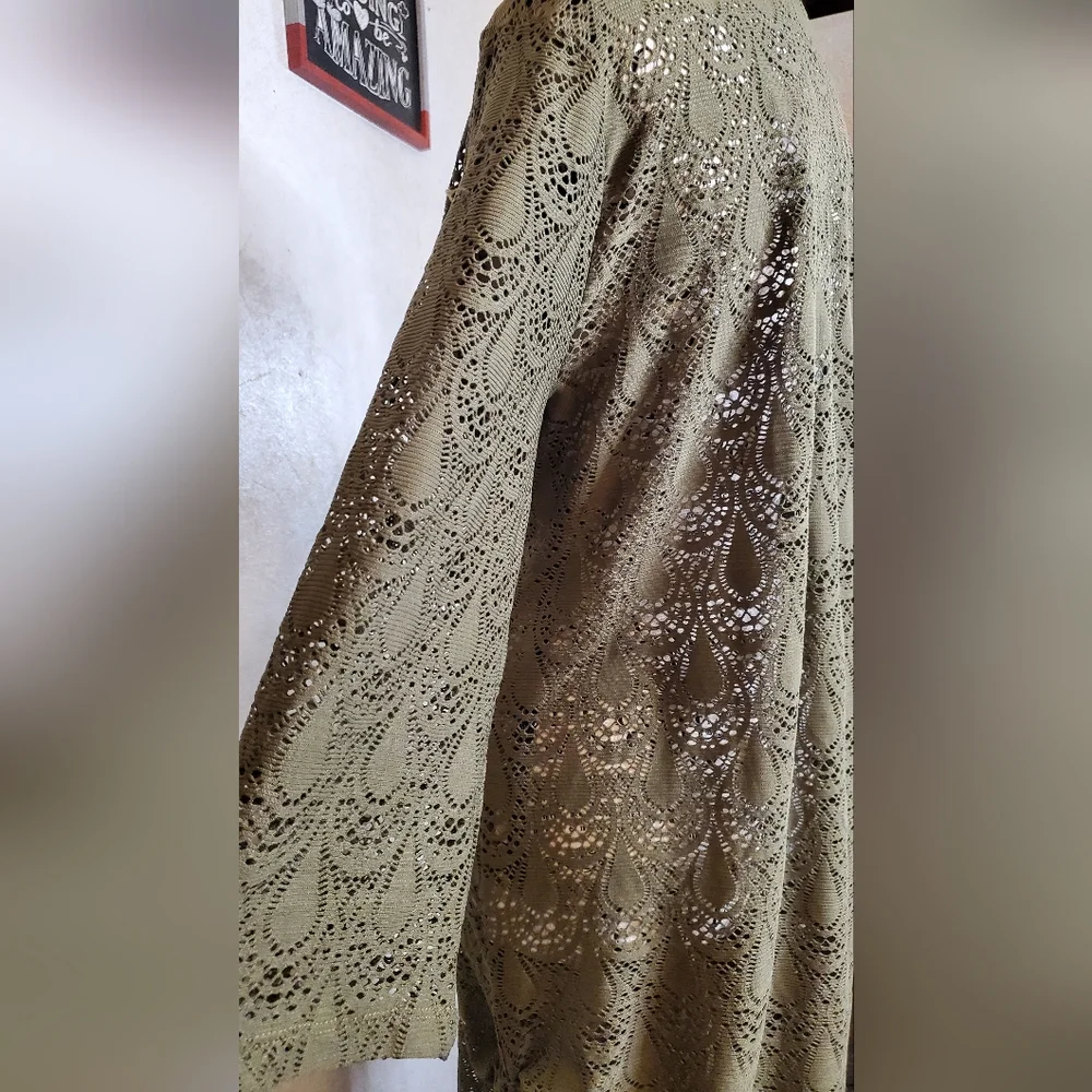 NWOT D&Co. Beach Olive Lace Swim Cover Up Size:M